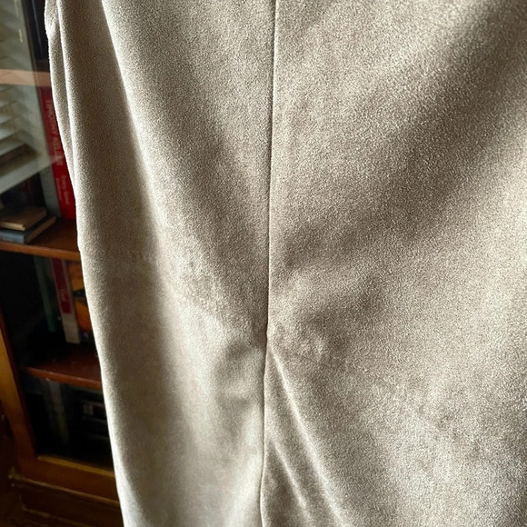 Very J women’s faux suede mini dress SZ small beige - Picture 6 of 9